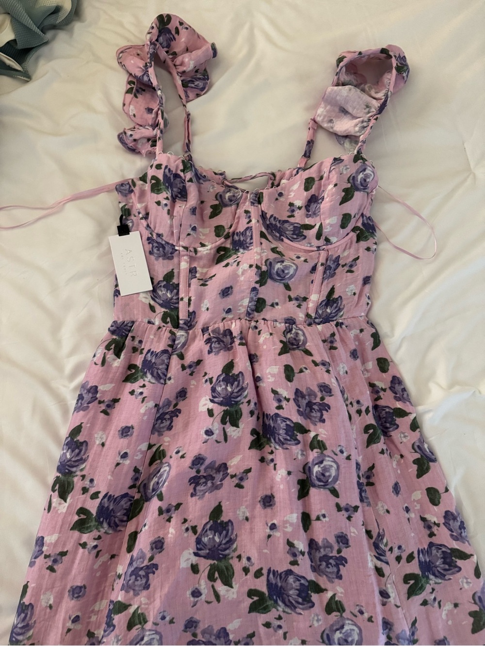 ASTR The Label Wedelia Print Midi Dress | Purple Floral | M | NWT - Picture 4 of 7